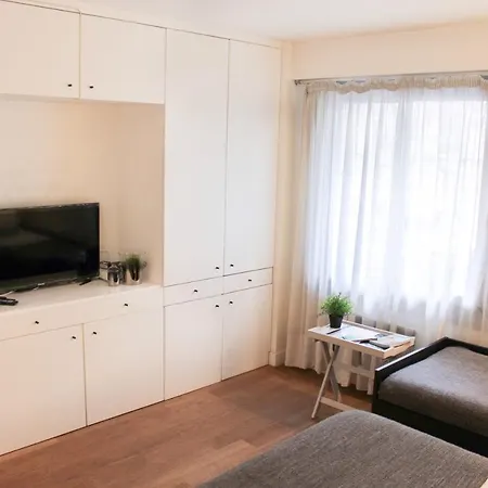 Hoche Cozy Place Appartement Parijs